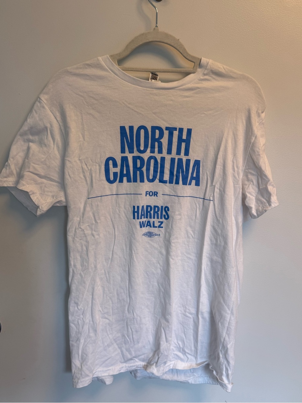 Threadfast Apparel white crewneck t-shirt with blue text size medium